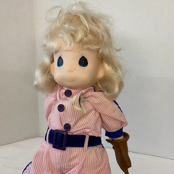 Precious Moments Tracey in Baseball Clothes Vintage Item No. 1047         - 12 - Picture 2 of 4